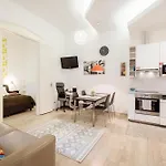 Vitalo * Budapest